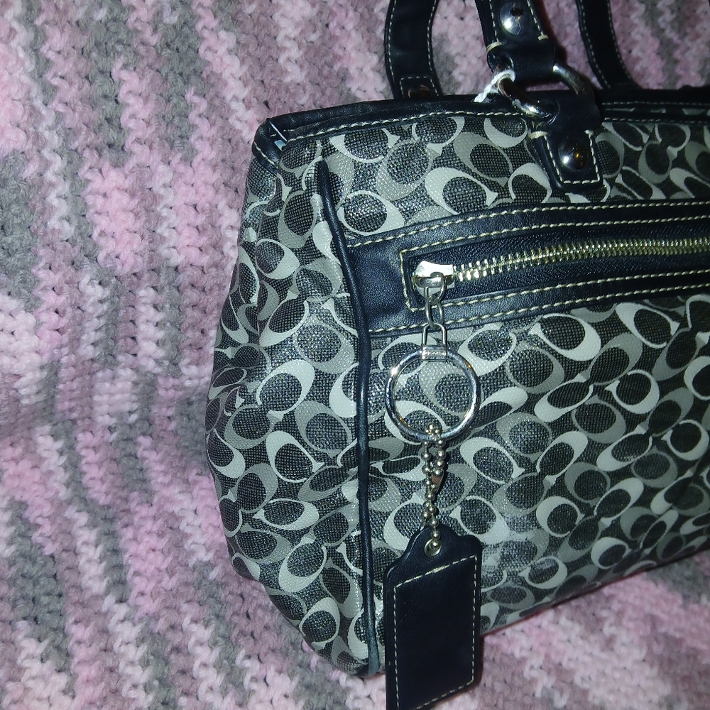 Coach Bag - Picture 6 of 8